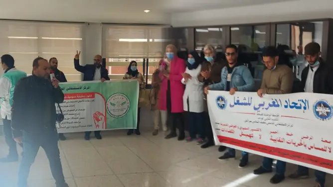طالبت برحيل مدير المستشفى الجامعي.. أطر صحية تحتج على “الأوضاع الكارثية” لـCHU بمراكش
