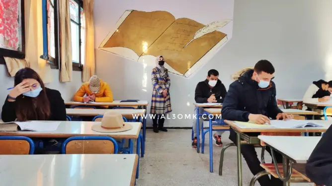 “العمق” تنقل أجواء اختبارات مباراة التعليم من داخل أحد مراكز طنجة ومترشحون يستنكرون شرط “30 سنة” ( صور وفيديو)