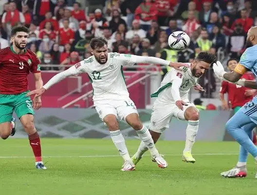 والد لاعب جزائري يفارق الحياة أثناء متابعته لمباراة المغرب والجزائر