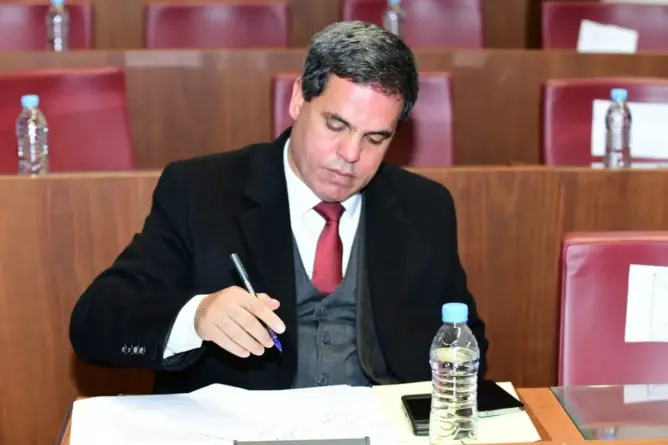 بعد قرار “النقض”.. هل سيتم عزل “هشة بشة” من عضوية البرلمان ورئاسة الجماعة؟