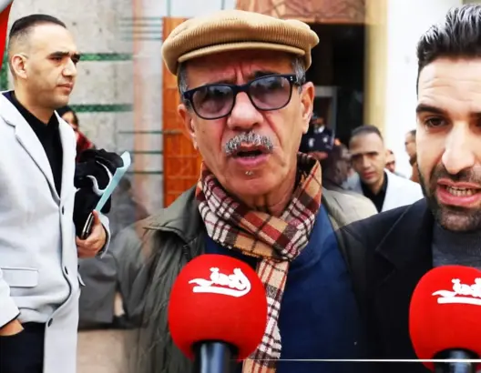 منع محامين من دخول محاكم طنجة بسبب جواز التلقيح يثير غضب أصحاب البذل السوداء (فيديو)