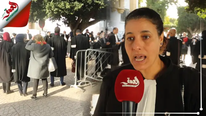 لليوم الثاني.. محامون يحتجون أمام المحكمة الإدارية بالرباط رفضا لفرض جواز التلقيح