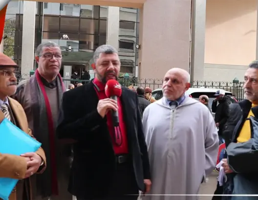 عدول فاس يرفضون إلزامية الجواز بالمحاكم(فيديو)
