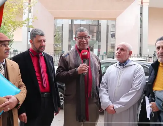 بعد احتجاجهم ضد فرض جواز التلقيح.. عدول محكمة فاس يستأنفون أنشطتهم (فيديو)