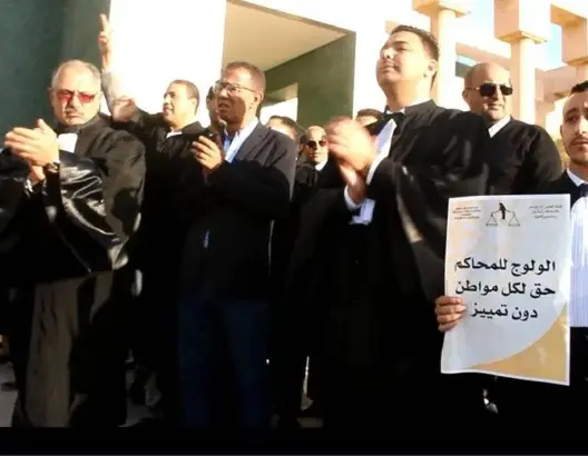 صحافيون بسوس يؤازرون هيأة المحاميين في احتجاجاتها