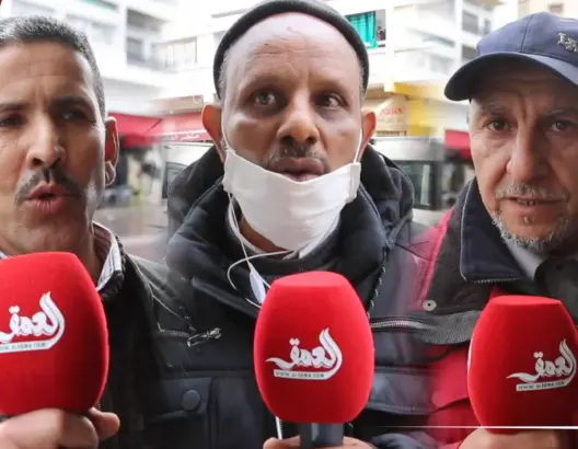 مهنيو “الطاكسيات” يرحبون بالتغطية الصحية ويطالبون بمراعاة وضعهم الاجتماعي (فيديو)