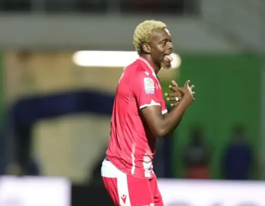 “مبينزا” يتجه للتتويج باللاعب الأكثر تسجيلا خلال الموسم الجاري للبطولة