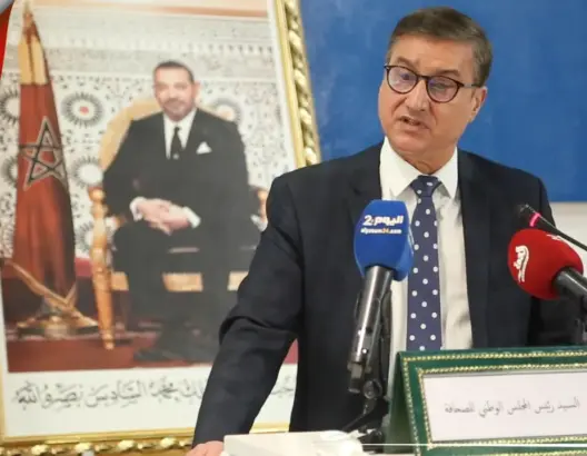 عدد الصحف الصادرة بالمغرب يتراجع للنصف.. ومجاهد: لم تعد تبيع أكثر من 37 ألف نسخة يوميا