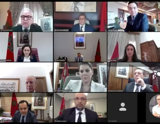 الحكومة تصادق على إعادة هيكلة وتحديد اختصاصات وزارات التجهيز والمالية والاستثمار