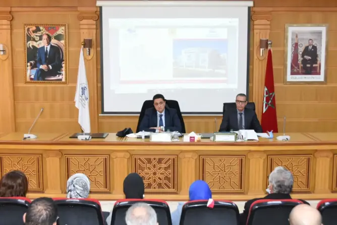 رئيس جهة الشمال يجتمع برئيس جامعة عبد المالك السعدي وعمداء الكليات بالجهة (صور)