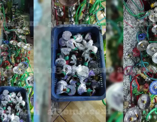 مداهمات ليلية لمقاهي الشيشة بطنجة تنتج عن حجز المئات من النرجيلات(صور)