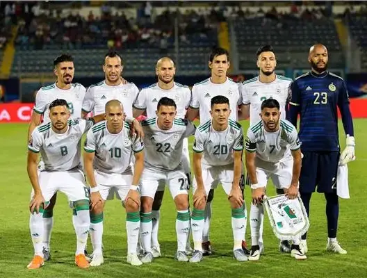 بسبب سابقة له بالمغرب.. الجزائر تحتج على تعيين حكم بوتسواني لمباراتها الحاسمة أمام ساحل العاج