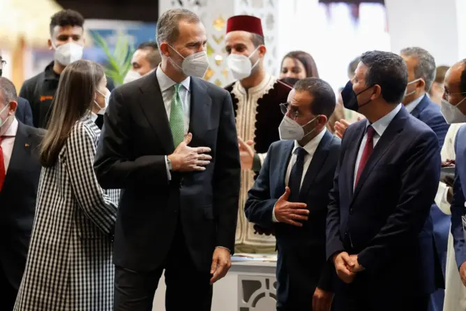العاهل الإسباني يبعث برسالة ود ثانية إلى المغرب ويزور رواقه بمعرض السياحة بمدريد