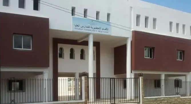 فيروس كورونا يواصل إغلاق المدارس بطنجة ويوقف الدراسة بالأقسام التحضيرية