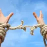 غياب وزارة مختصة يثير الانتقاد.. الالتزامات الحقوقية لحكومة المنصوري ينعش التطلعات