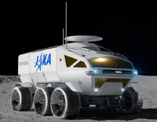“تويوتا” ترسل سيارة لنقل البشر على القمر بحلول عام 2040