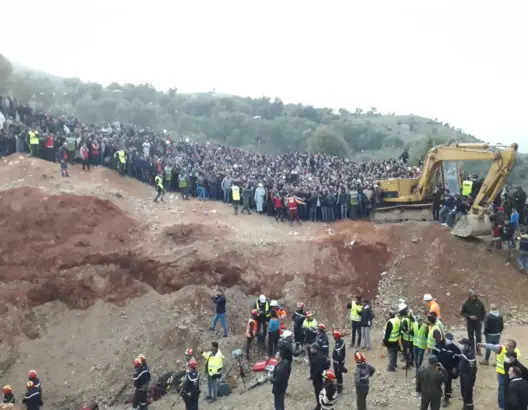 بعد الفاجعة .. مبادرتان لإطلاق إسم “جبل ريان” على مكان الحادث وتسييج الآبار المكشوفة