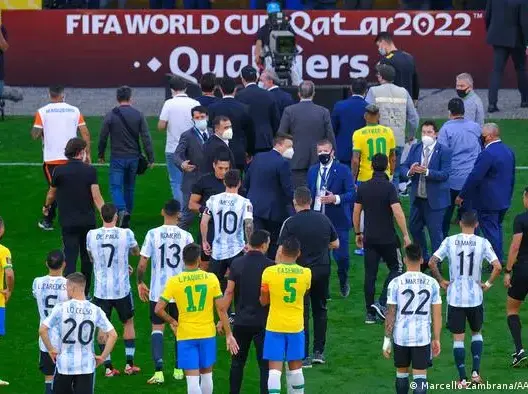 بعد جدل واسع.. الفيفا تأمر بإعادة مباراة البرازيل والأرجنتين في تصفيات مونديال قطر