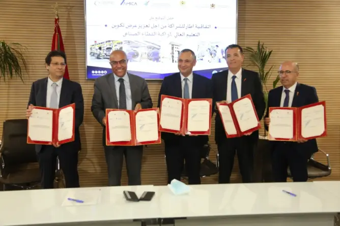 مزور وميراوي يتعهدان بتعزيز التكوين في القطاعات الصناعية بالمغرب (فيديو)