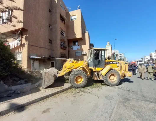 حملة لتحرير الأرصفة وهدم العشوائيات بالبرنوصي.. وصبري: هدفنا إعادة رونق المنطقة