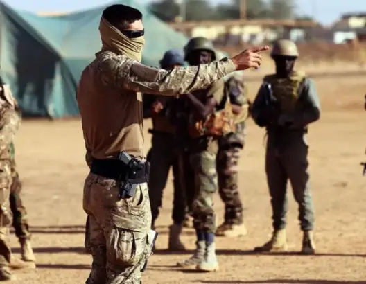 مالي تصعد من لهجتها ضد فرنسا وتطالبها بسحب قواتها بدون تأخير