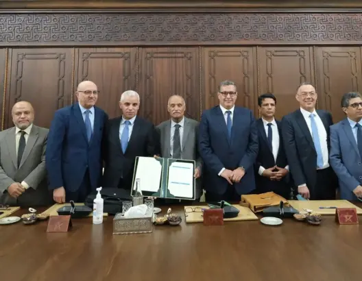 الحكومة تعلن الاتفاق مع نقابات قطاع الصحة على حلول للملفات “ذات الأولوية” (فيديو)