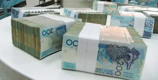 الجواهري يلبي طلبات السيولة المتزايدة بضخ 150 مليار درهم في خزينة الأبناك