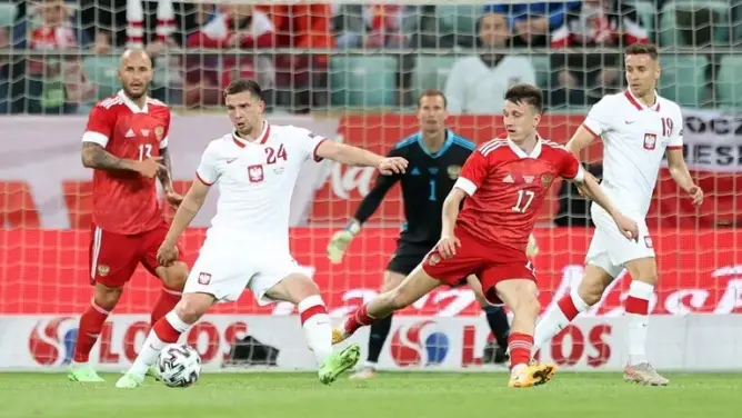 بولندا ترفض مواجهة روسيا في تصفيات مونديال قطر بسبب الحرب على أوكرانيا