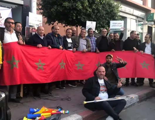 سلفين تؤجج احتجاجات النقل السياحي
