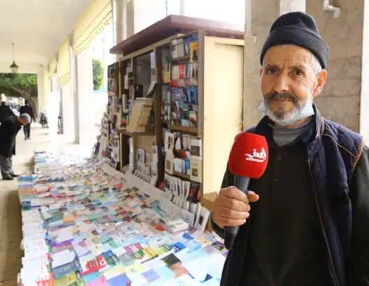 اتصل به “معنينو” و”حسن طارق”.. “الروبيو” أشهر بائع للكتب بالرباط ينفي تخليه عن الكشك (فيديو)