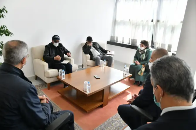 “خلية الأزمة” بالخارجية تطمئن أولياء الطلبة المغاربة بأوكرانيا وتكشف الإجراءات المتخذة لإجلائهم