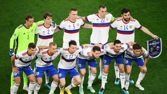 الحرب على أوكرانيا تدفع “الفيفا” لاستبعاد روسيا من كأس العالم بقطر