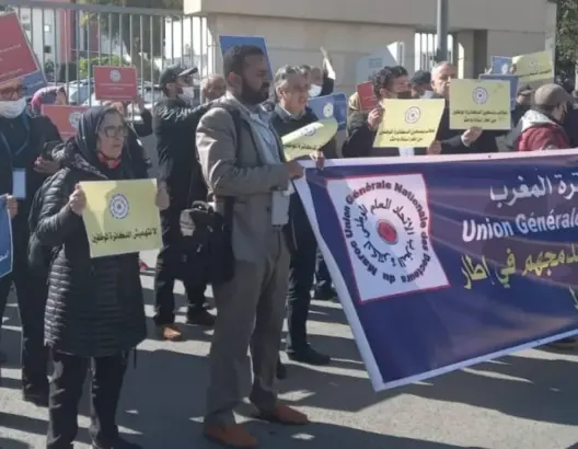 الدكاترة الموظفون يعتصمون ويطالبون برد الاعتبار لأرقى شهادة علمية