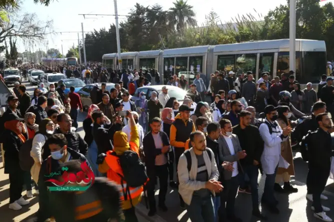 نقابة الـ FNE تعقد مجلسا وطنيا طارئا على خلفية الأحكام الصادرة بحق 45 أستاذا