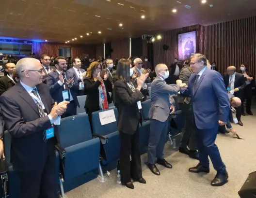 الجائحة تُغيّب زعماء أحزاب وطنية ودولية عن المؤتمر السابع للأحرار (فيديو)