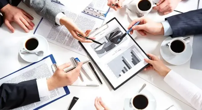الحكومة تحدد تعويضات المقرر العام للجنة الطلبيات العمومية