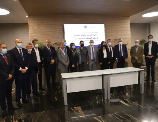 مشاريع استثمارية في الصناعات الغذائية والدوائية تحدث قرابة 1800 منصب شغل