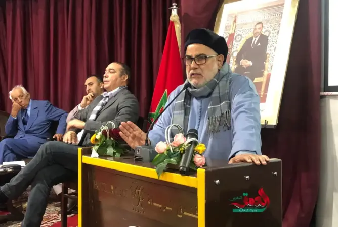 بنكيران يشبّه البيجيدي والحركة الشعبية بـ”التوأم السيامي” ويشيد بنضال الخطيب وأحرضان (فيديو)