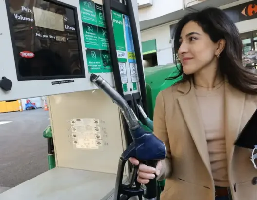 فرنسا تخصص دعما بملياري يورو ولمدة 4 أشهر لمواجهة غلاء أسعار الوقود