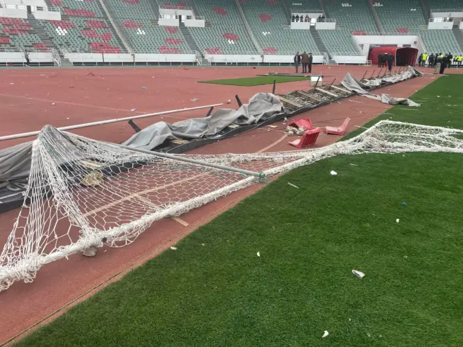 بينهم 90 قاصرا .. اعتقال 160 شخصا في شغب ملعب مولاي عبد الله