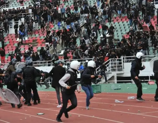برادة: شغب الملاعب “ظاهرة دخيلة” والمقاربة الزجرية وحدها لا تكفي لاقتلاعه من جذوره