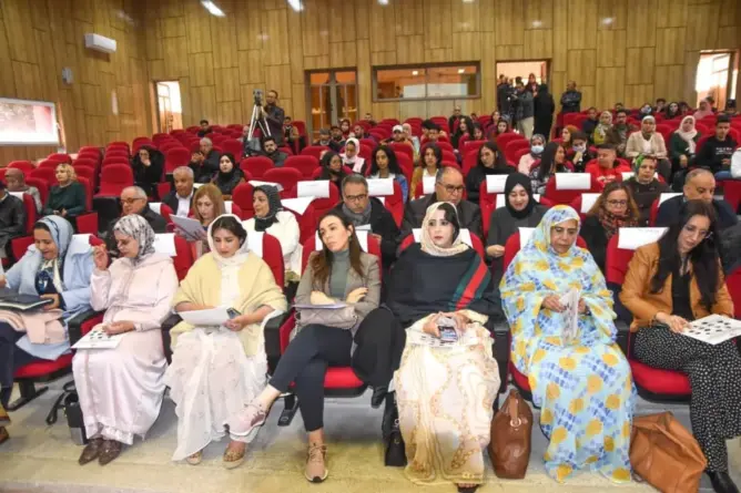 جامعة وجدة تكرم إعلاميات بمناسبة اليوم العالمي للمرأة
