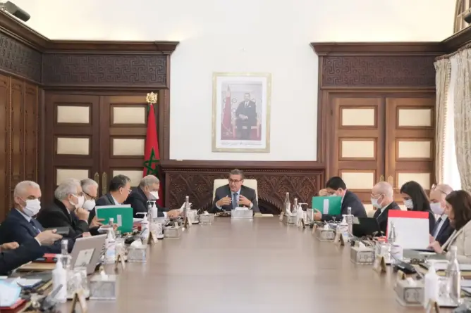 المصادقة على مشروع يتعلق بالمنطقة المنجمية لتافيلالت وفجيج.. وإحداث منطقة التسريع الصناعي لفاس مكناس