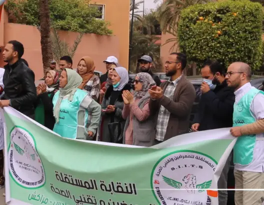 الممرضون يحتجون أمام المديريات الجهوية للصحة ويخلدون يومهم العالمي بإضراب وطني