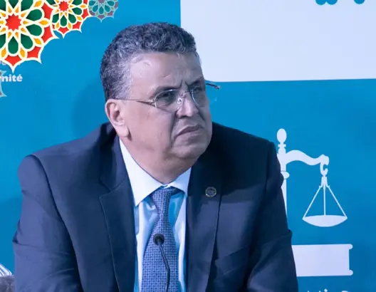 مسودة قانون المهنة وتصريحاته الأخيرة تشعل حربا بين وهبي والمحامين