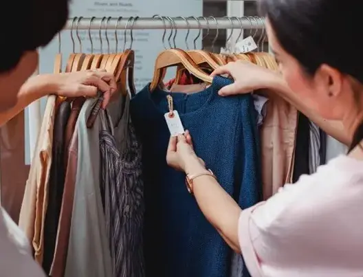 يقرأ ما يدور في عقله .. تعرف على علم استعباد المستهلك