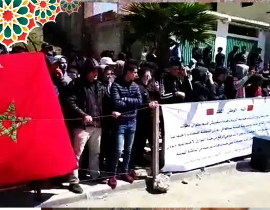 سكان “الزينات” بتطوان يواصلون احتجاجاتهم ويعتبرون تفجيرات المقالع “جريمة إنسانية” (فيديو)