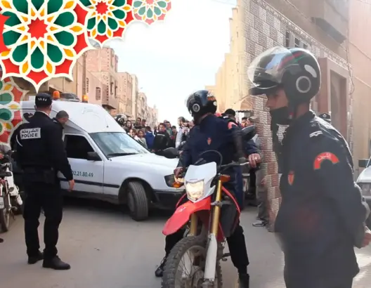 تفاصيل جريمة قتل شاب لشقيقه وإصابة والده بجروح خطيرة بأشهر حي شعبي بوجدة (فيديو)