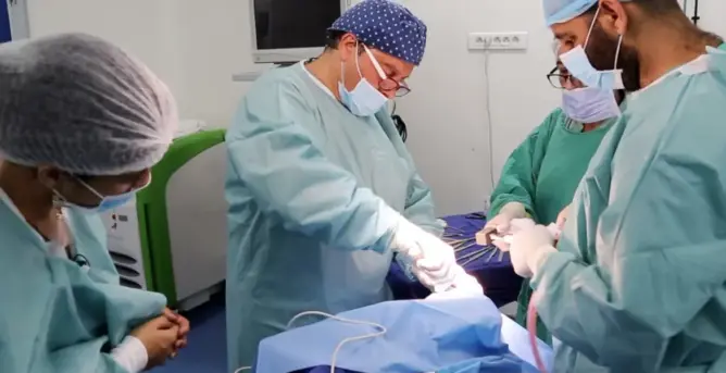 ملف طبيب التجميل.. الدفاع: الإحسان سبب دخول التازي للسجن