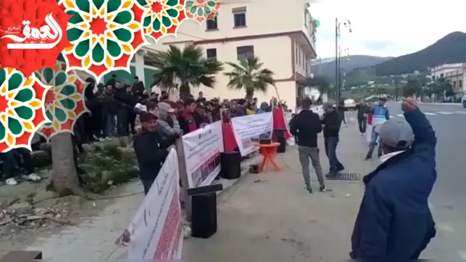 سكان “الزينات” بتطوان يواصلون احتجاجاتهم ضد 5 مقالع ويستنكرون “إقبار مطالبهم” (فيديو)